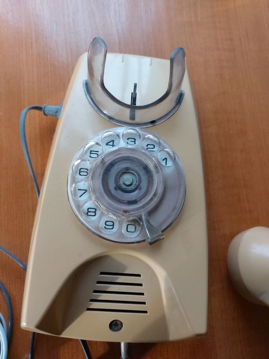 Стаціонарний телефон