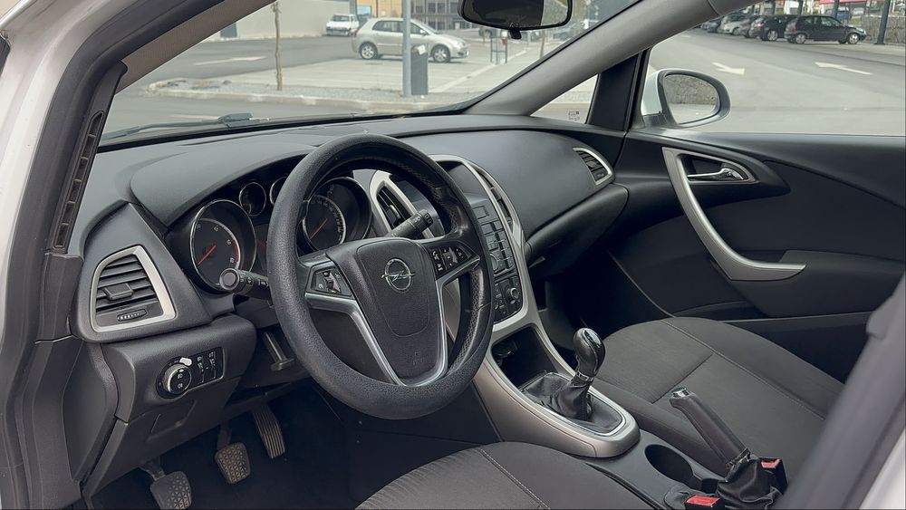 Opel Astra Sports Tourer 1.7CDTI