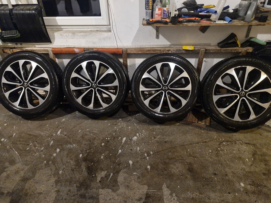Nissan qasqai 18 cali z oponami 5×114.3 tanio