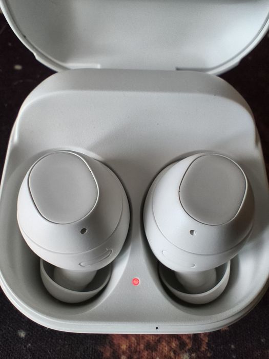 Б/У Galaxy Buds FE продам, отличное состояние