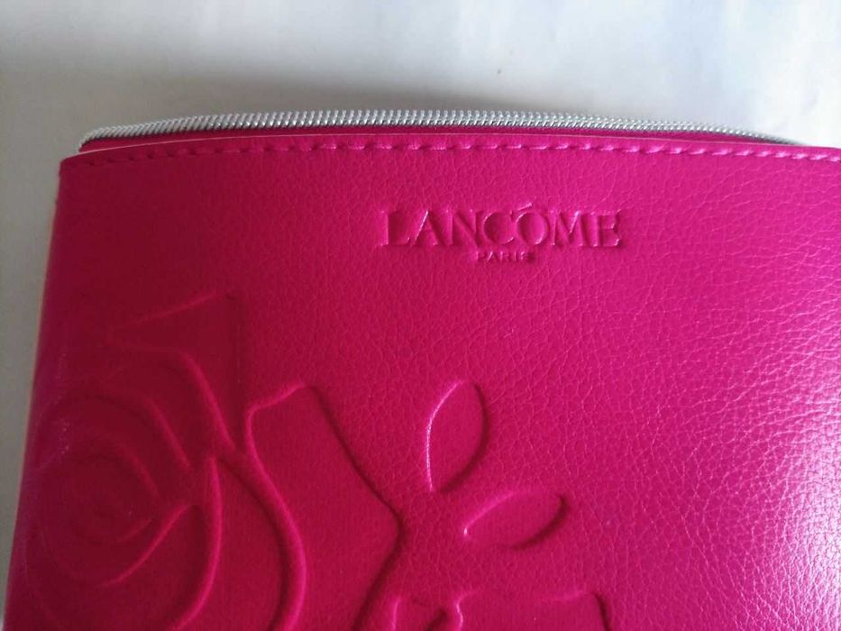 Косметичка Lancôme, рожева.