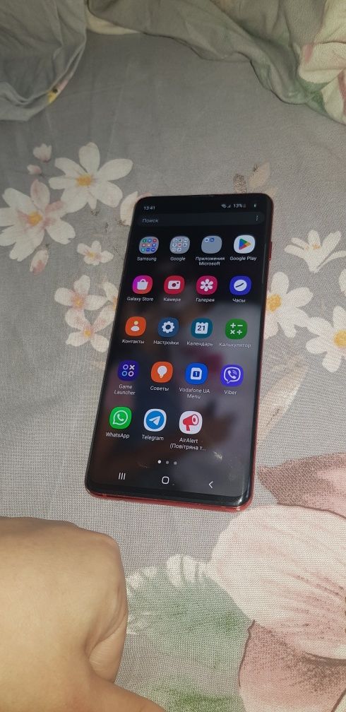 Samsung s10 duos (red )