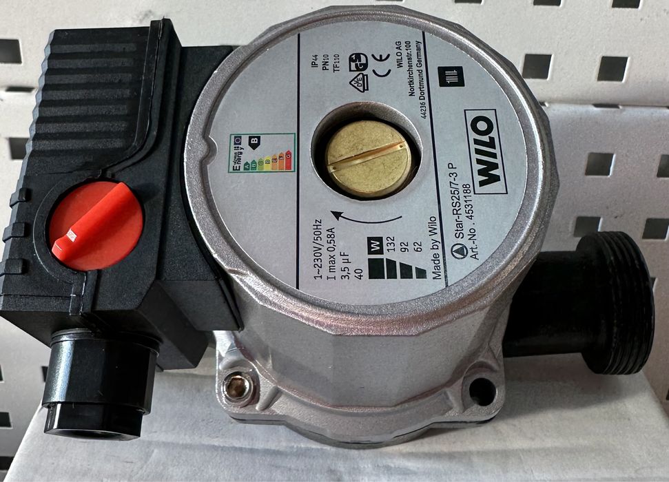 Циркуляційний насос Wilo Star-RS 25/7 - 30/7