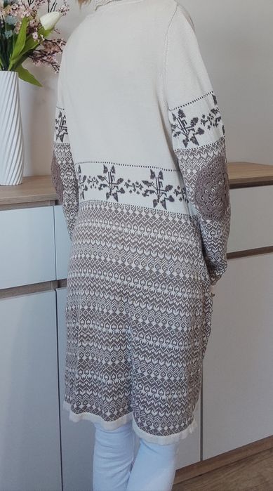 Cream dlugi kardigan sweter wzór norweski 100% bawełna s 36