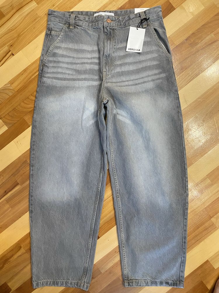 Джинси Bershka