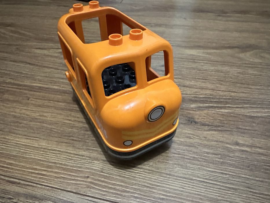 Lego duplo lokomotywa elektryczna