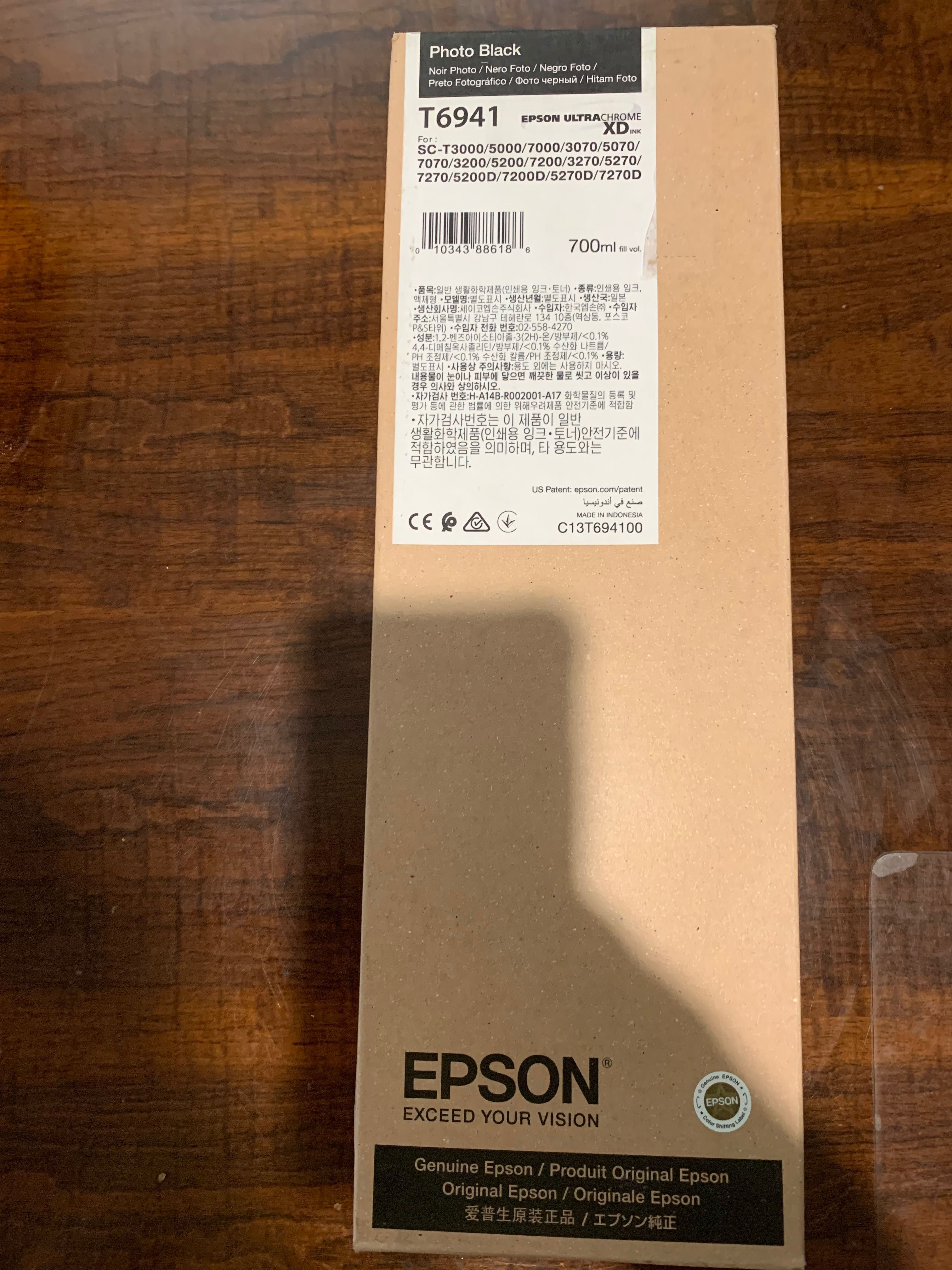 Картридж струменевий Epson 700 ml T6941 Photo Black