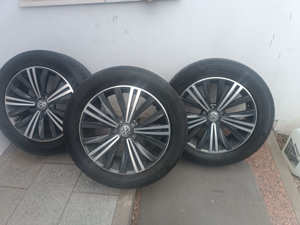 Стекло в кузов Volkswagen Beetle 11-19