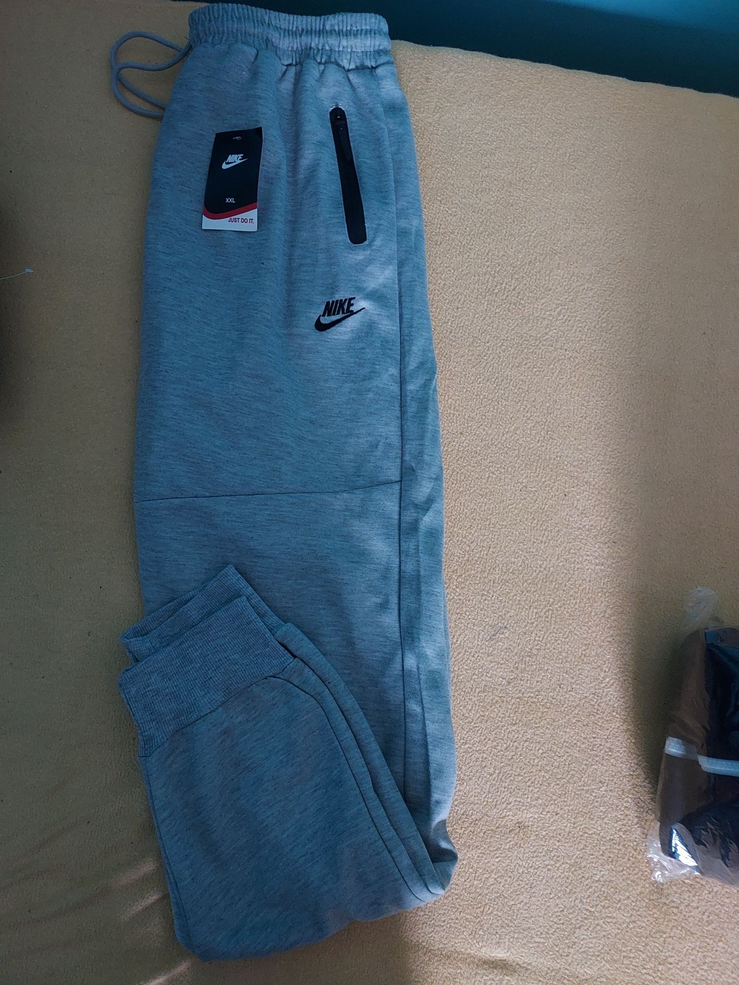 Spodnie męskie dresowe. Nike. Adidas. Tommy. Polo. North face