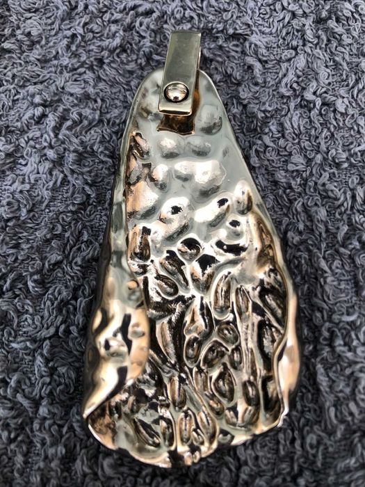 Pingente dourado BIMBA y LOLA