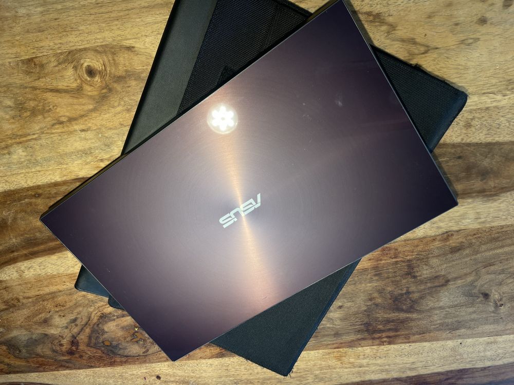 Asus MB169B+ zen monitor USB 15,6 cala