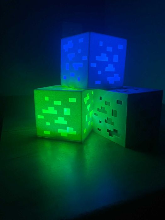 Lampka Minecraft – Diamond Ore / Redstone / Emerald