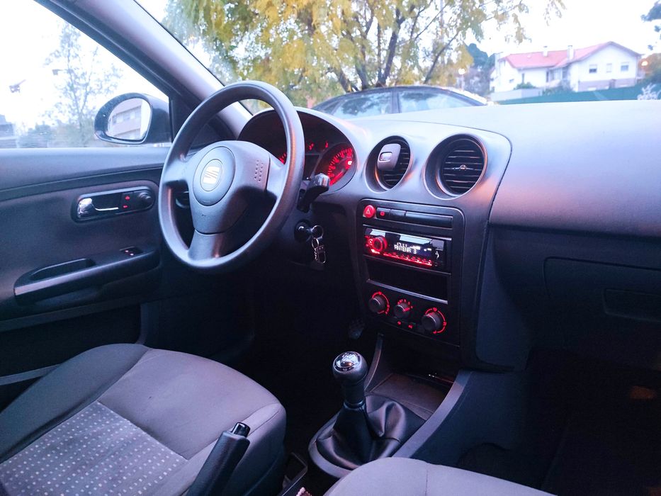 Seat Ibiza 6L 1.2 12v (07/2005) – 168.000 km – Gasolina