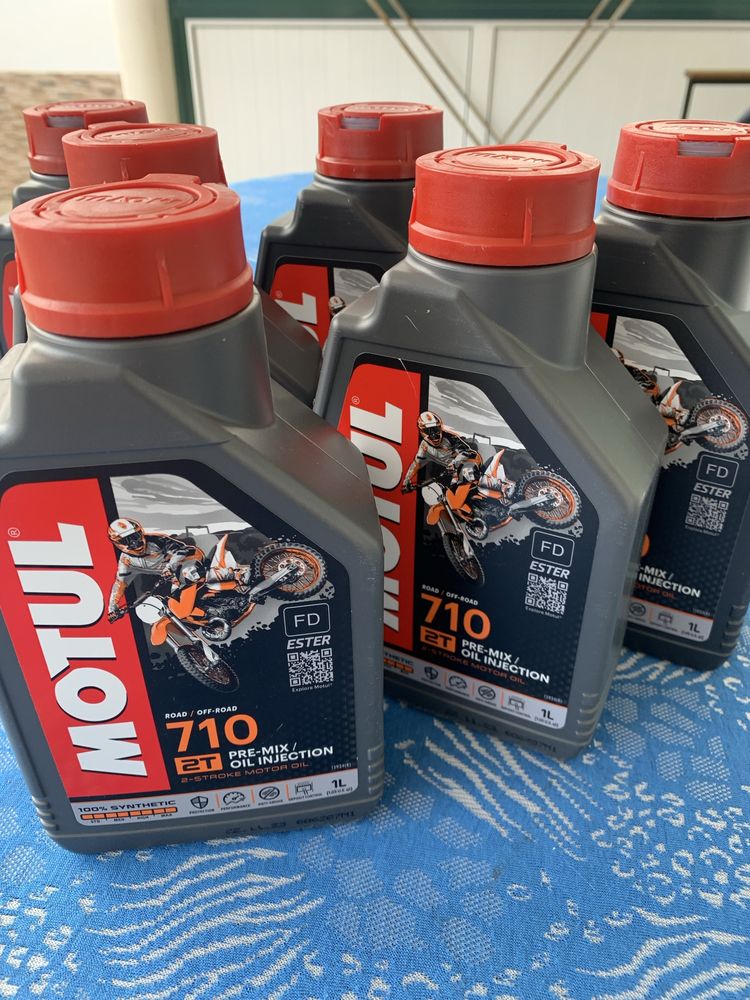 Motul 710.