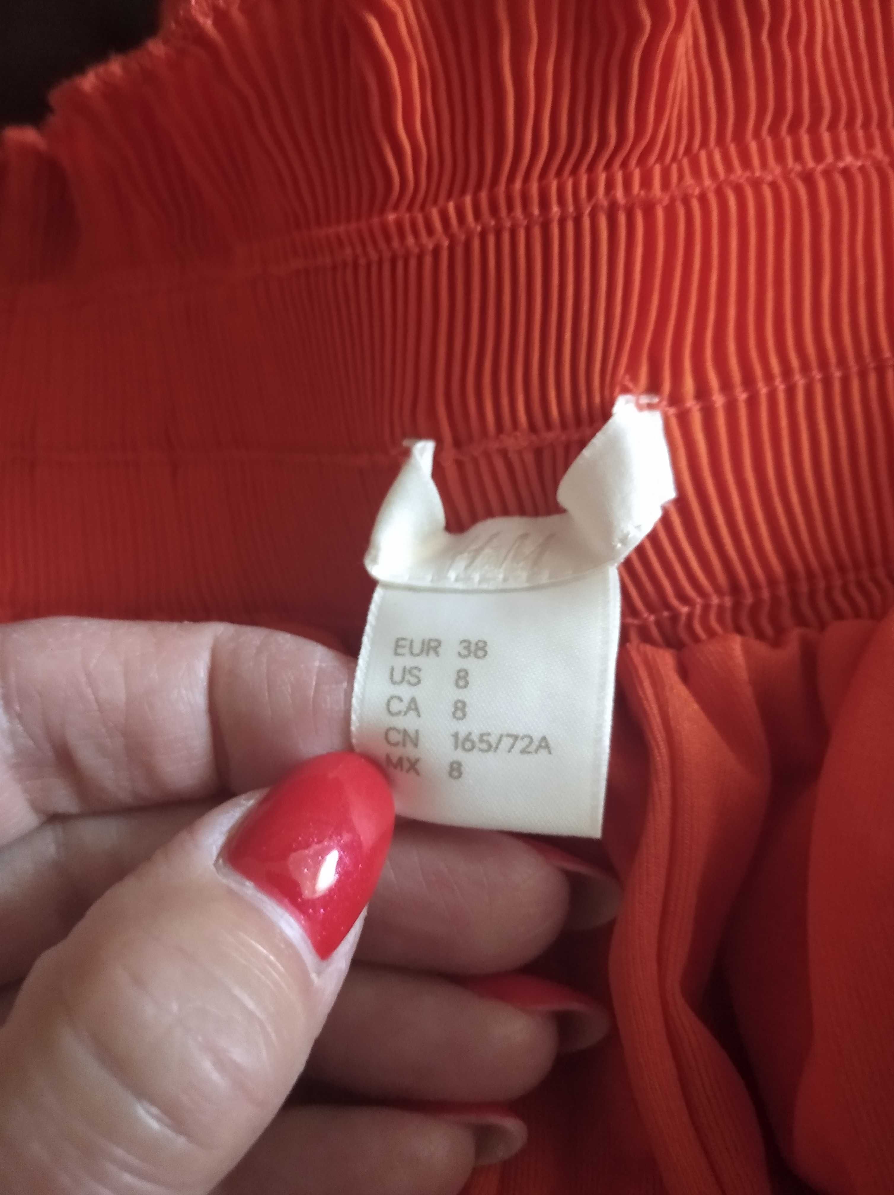 Sprzedam spódniczkę marki H&M