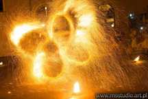 FIRESHOW Teatr Ognia- pokaz PIRO SHOW wesele URODZINY atrakcja FESTYN