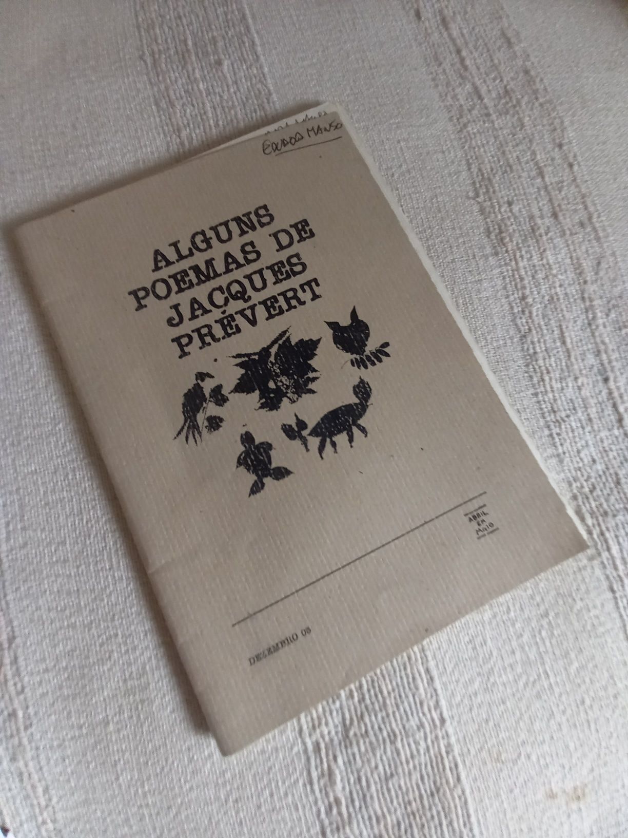 Antologia de poesia de Jacques Prévert Ass Abril em Maio