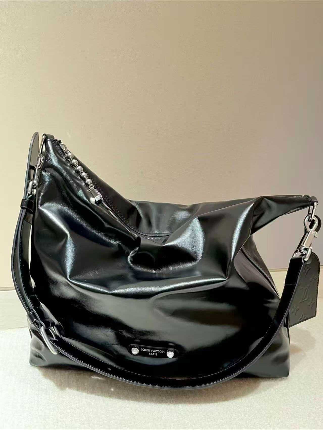 Bolsa de ombro Louis Vuitton Vagabond Novo