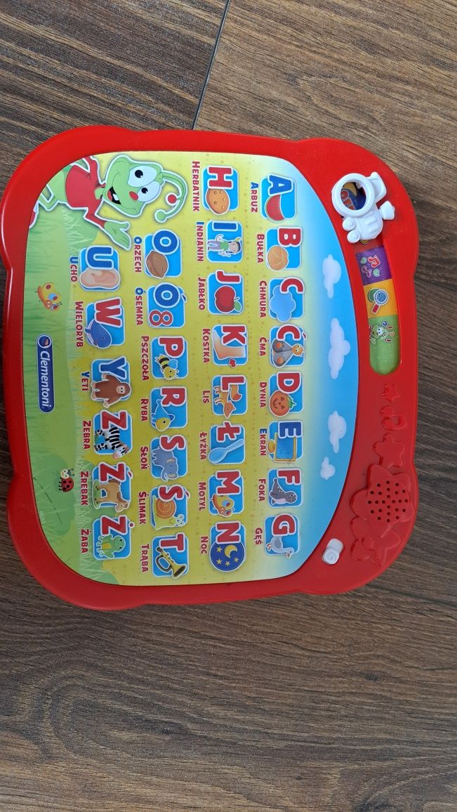 Zestaw zabawek/zagadek edukacyjnych - czuczu, tablet (alfabet)
