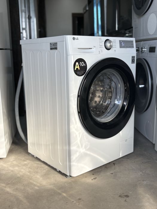 Пральна машина LG F4WR4911P • 11 кг • Інверторний мотор 24 рік