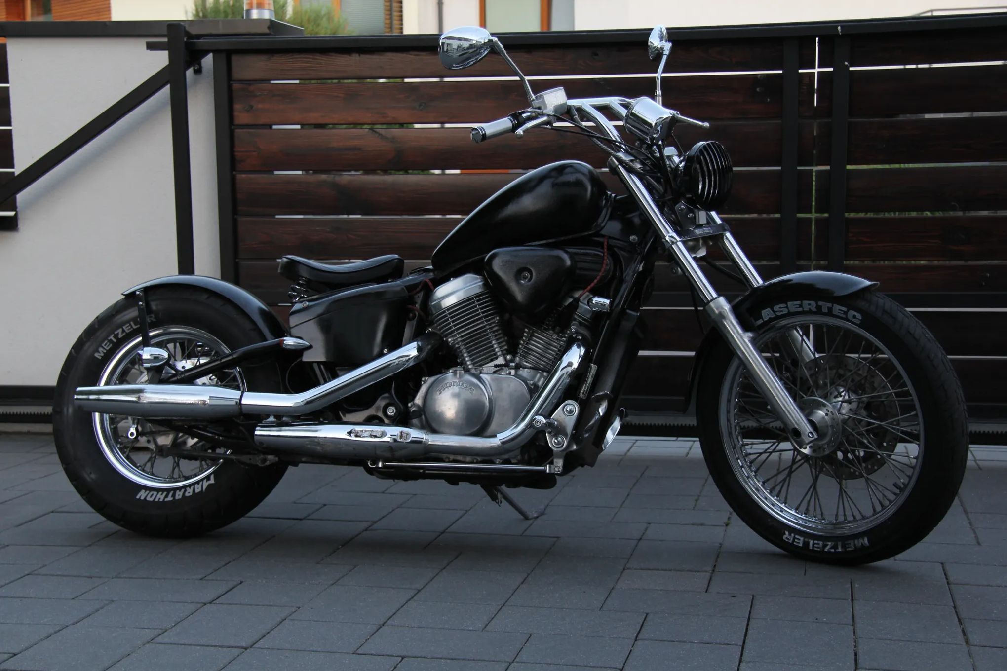 Honda Shadow VT 600, niski przebieg, bobber
