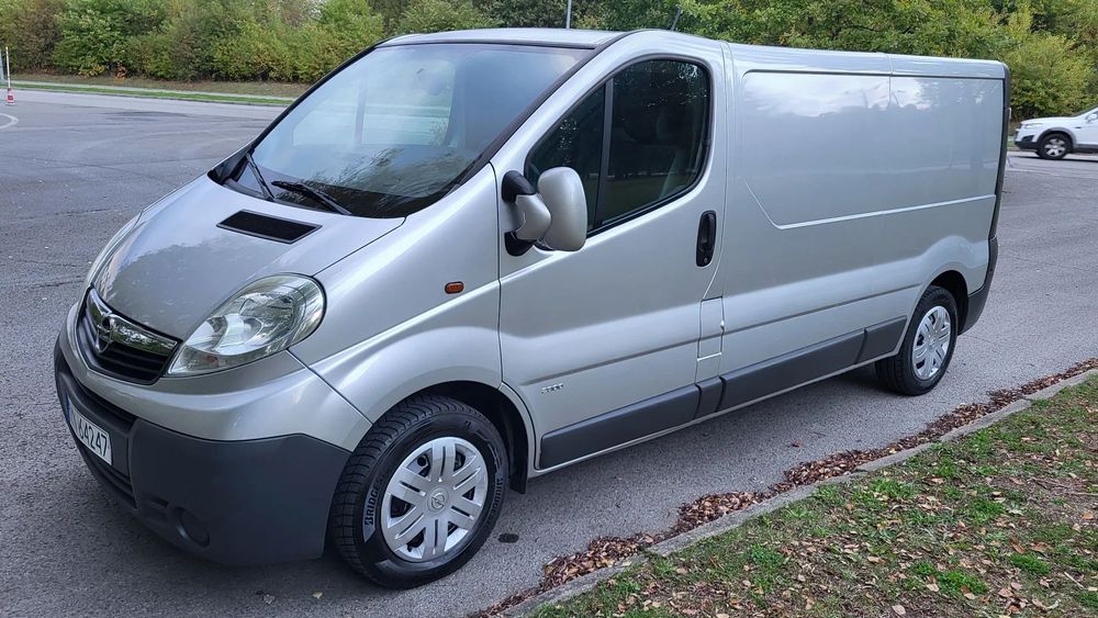Opel Vivaro  DLUGI Maly Przebieg ☆Long☆Klima☆ 3osobowy Trafic