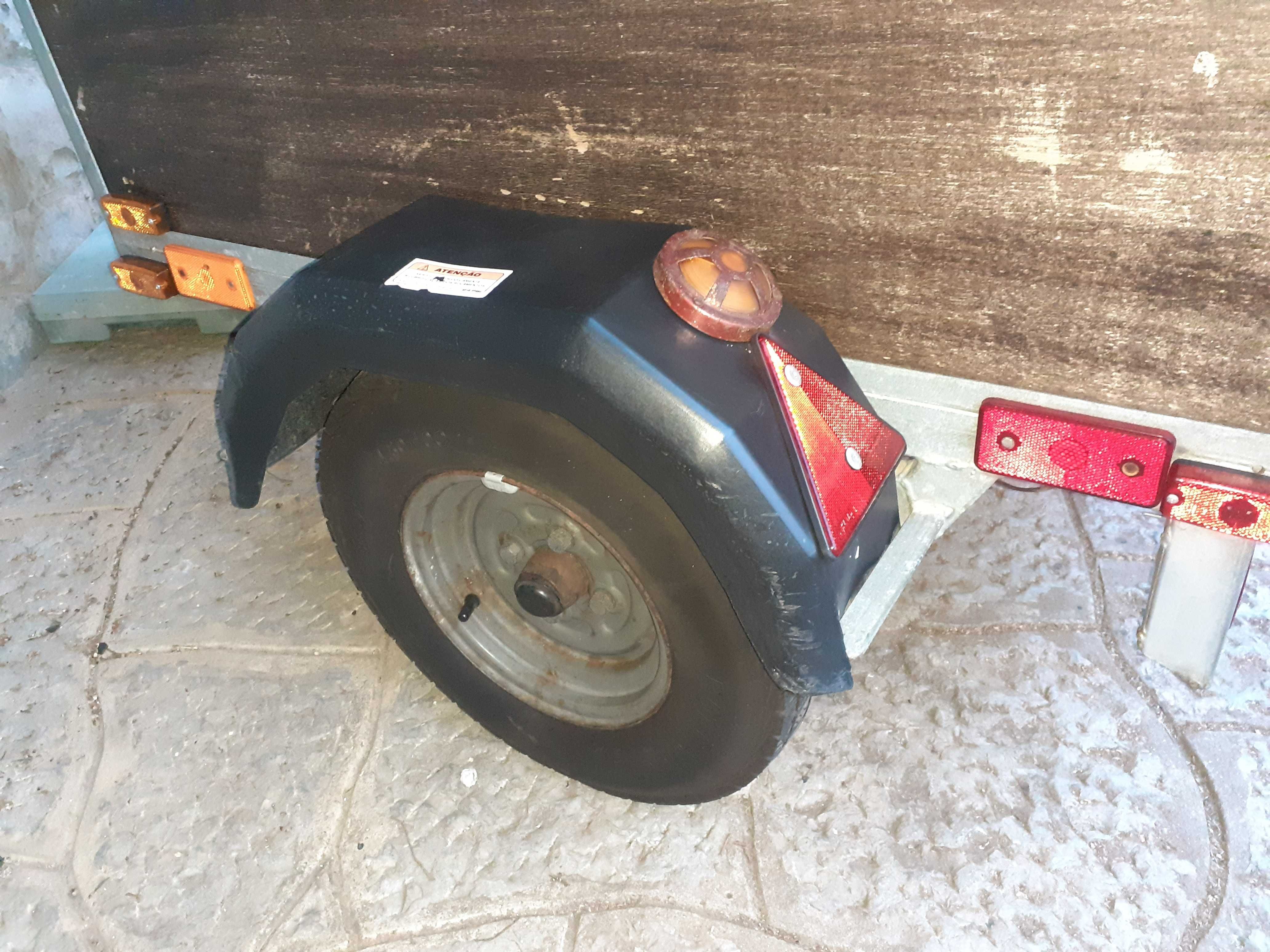 Reboque de cães para caçar ou passear