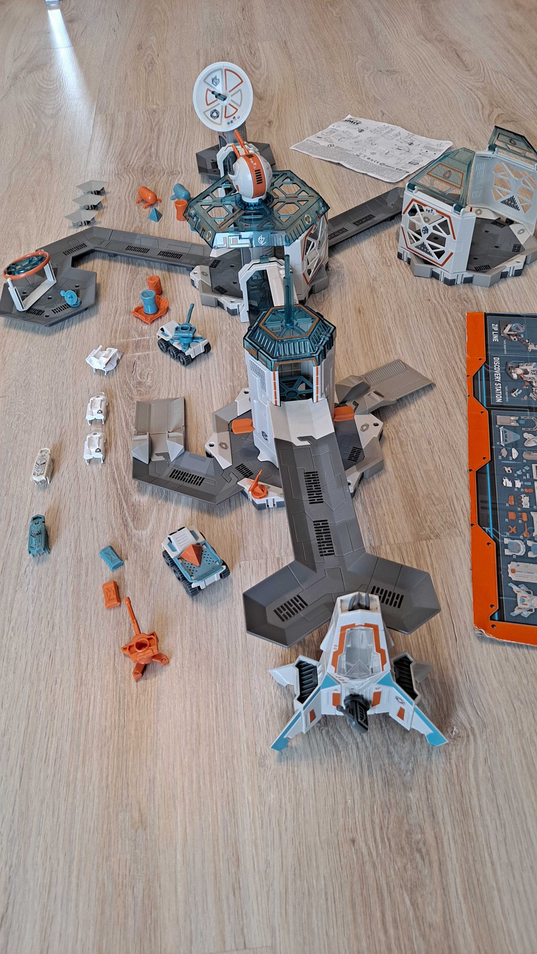 NANO SPACE Kosmiczne Dowództwo i Stacja Treningowa - HEXBUG