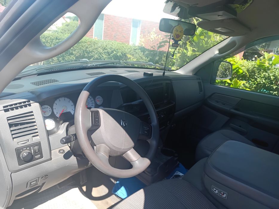 Doge ram 2006 r. 3.7 LPG. Aktualne OC i przegląd zamina