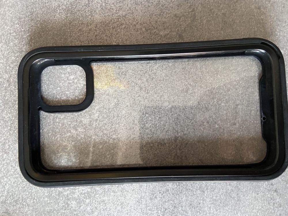 Etui do iphona 11