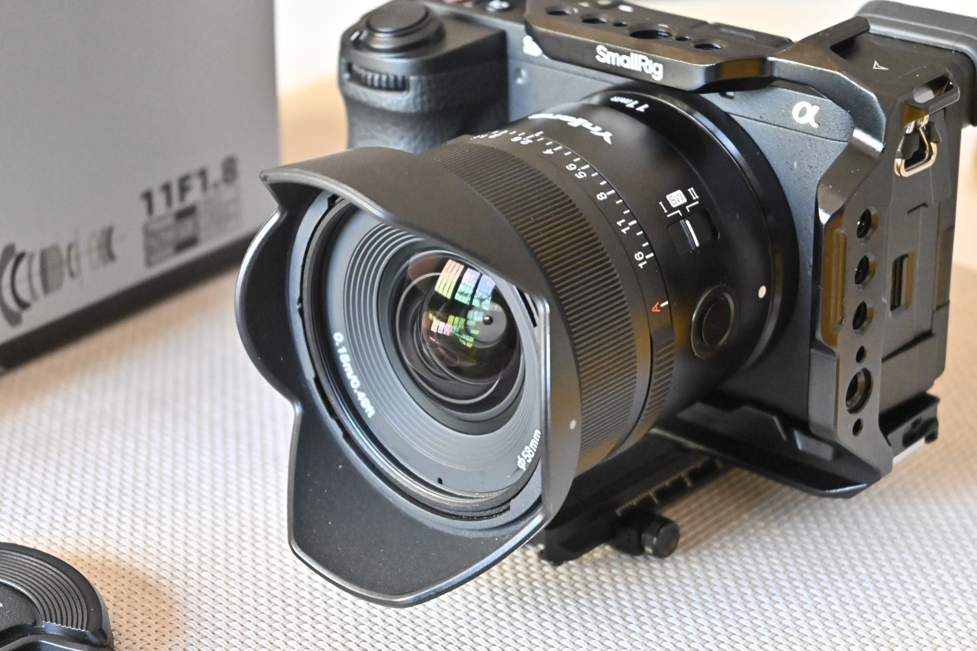 Lente Objetiva para Sony YN 11mm 1.8