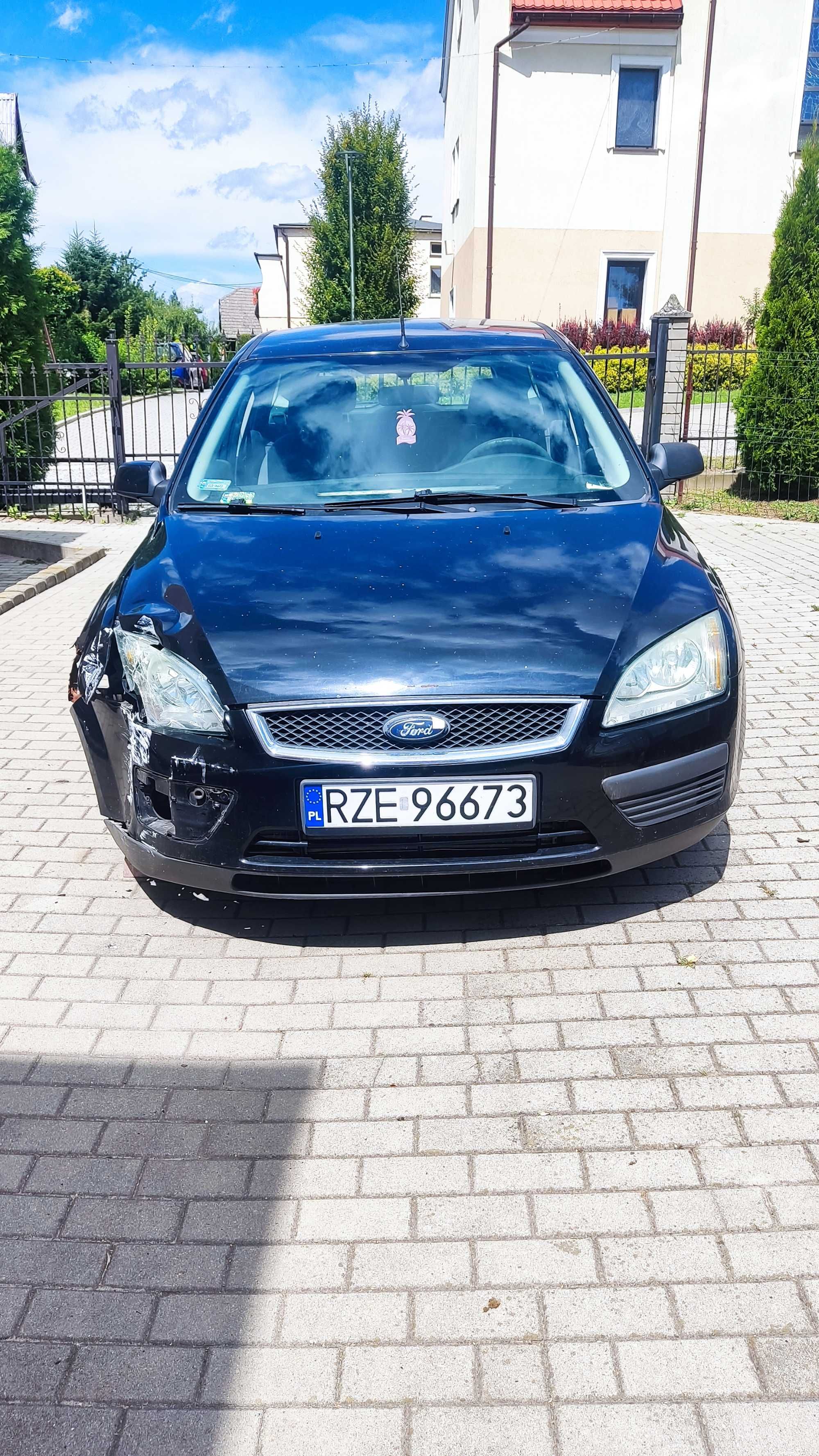 Ford focus uszkodzony
