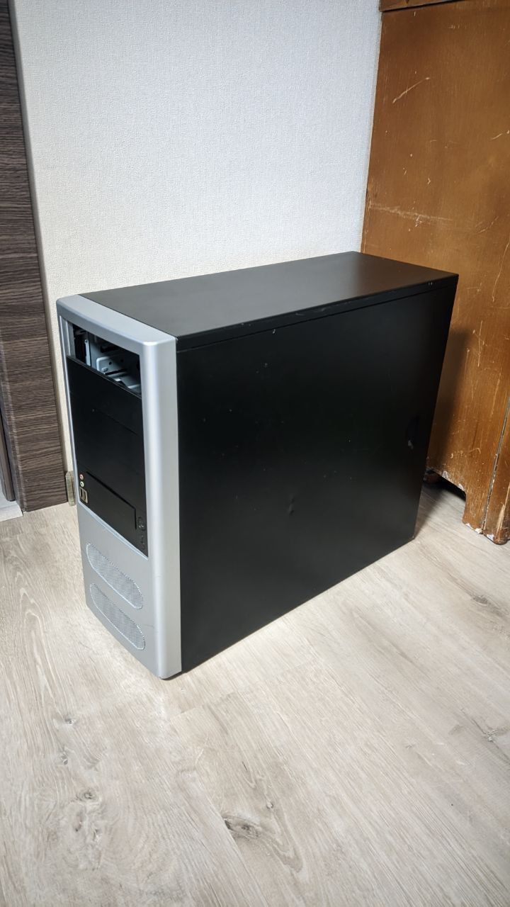 6 ядер/12 потоків 4.3Ghz+/16Gb DDR4/Z170/700W/M.2 SLOT/Intel HD 630