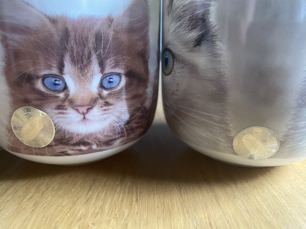 Orginalne dwa kubki cermani 500 ml motyw Koty