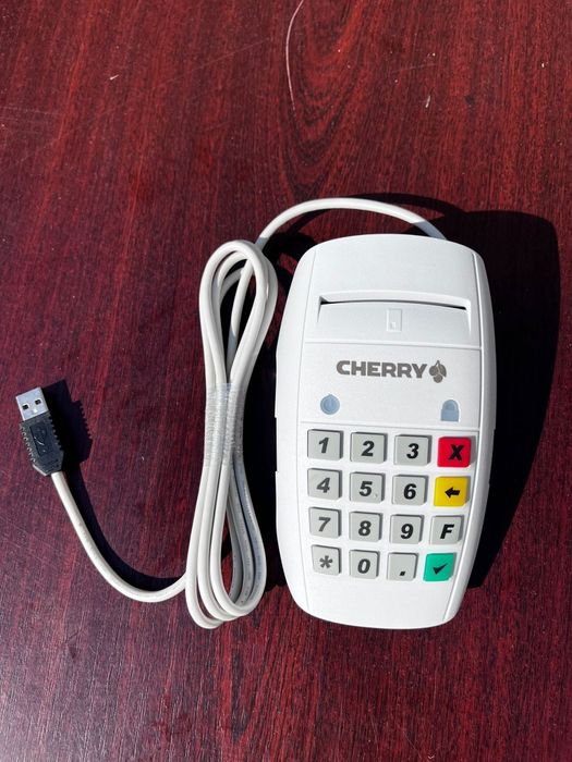 Nowy czytnik kart inteligentnych Cherry Smart ST-2100 –