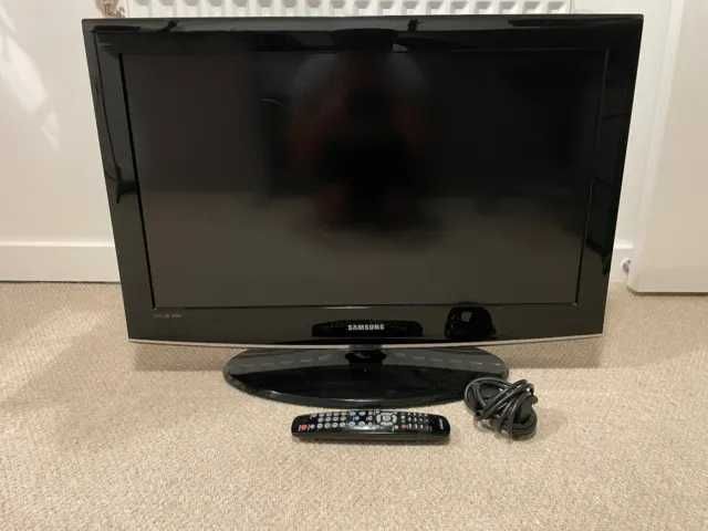 Samsung LCD TV 32"