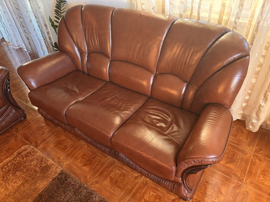 Conjunto de Sofás + Mesa Centro + Tapete