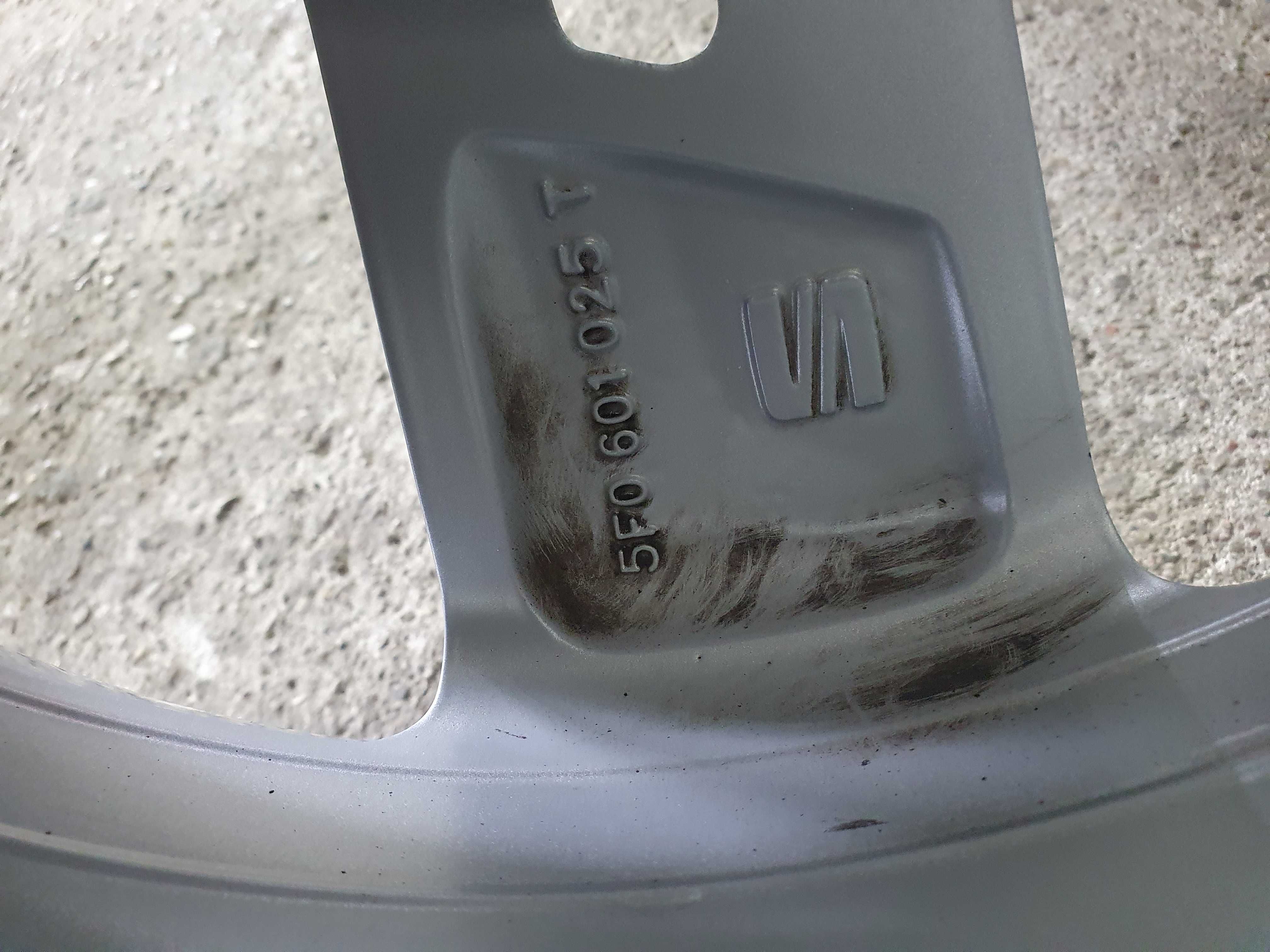 Koła felgi alusy opony 17 cali 5x112 Seat 225/45/17 letnie jak nowe