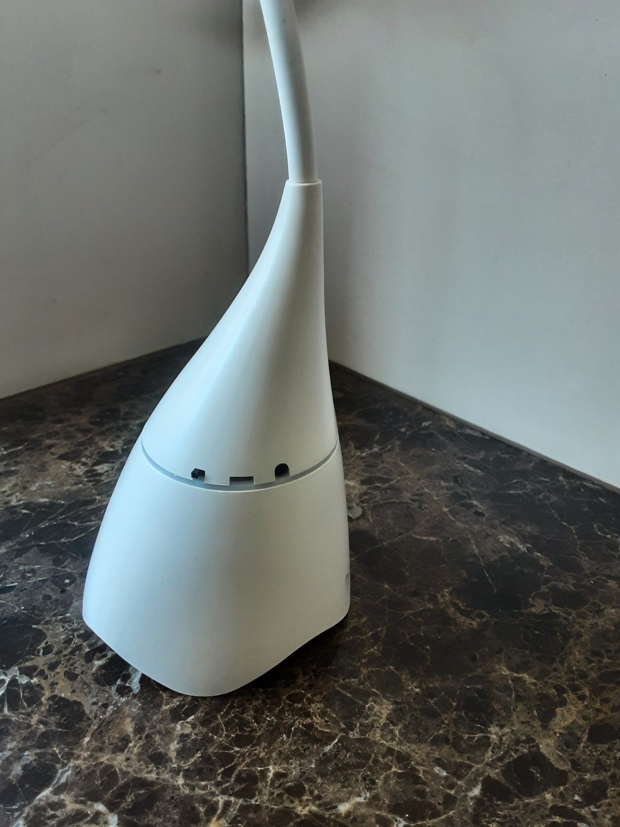 Lampka biurkowa LED + głośnik + bluetooth