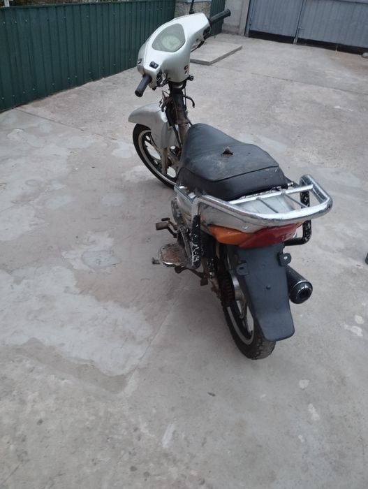 Продам мопед актів 110