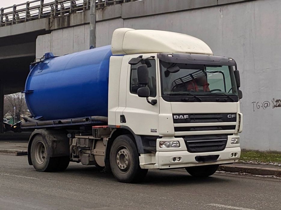 Викачка вигрібних ям