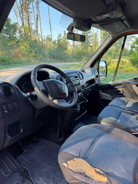 Samochód Renault Master BRYGADÓWKA