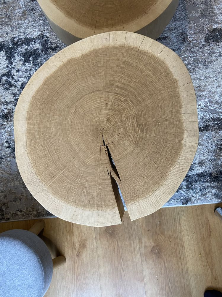 Stolik kawowy z plastra drewna