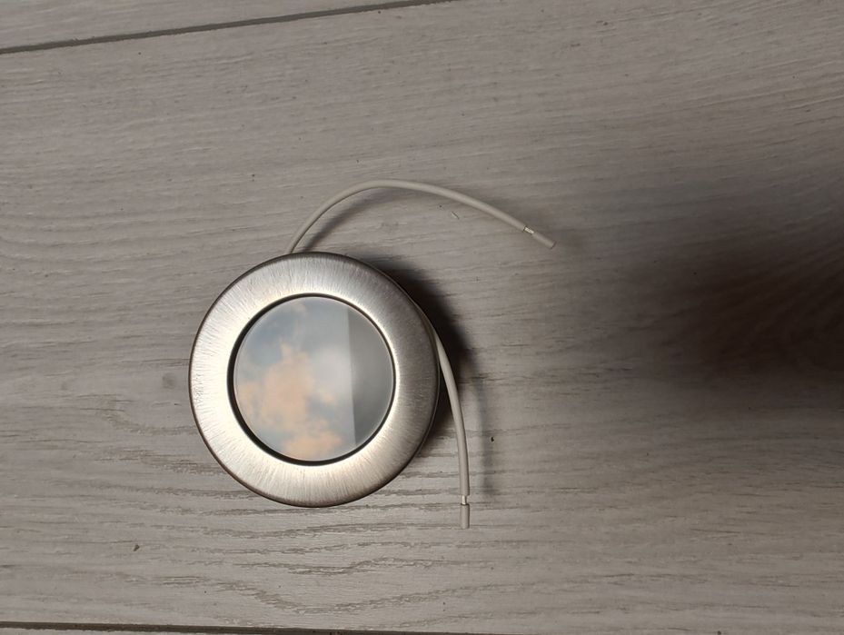 Oprawa halogenowa  OHM na żarówki G 4 20w. Nowe.