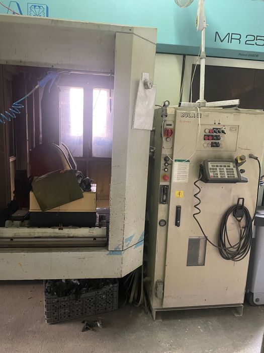 Robô de polir automático