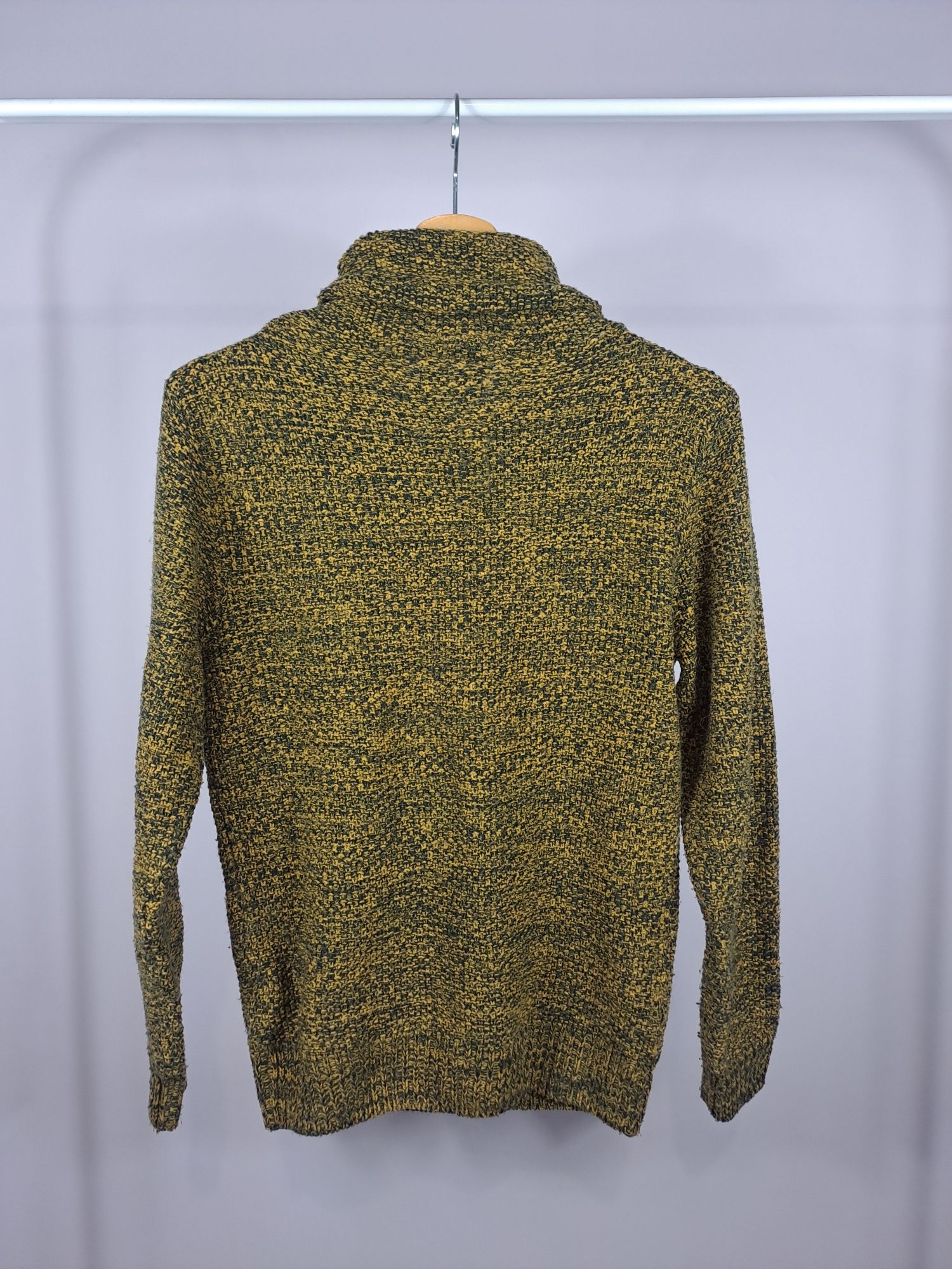 Męski sportowy sweter z kołnierzem Terranova r.XS