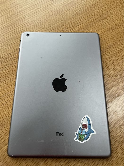 Apple Ipad air 16 gb