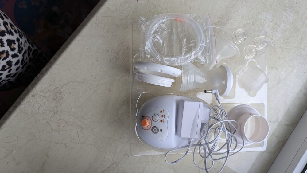 Електричний молоковідсмоктувач