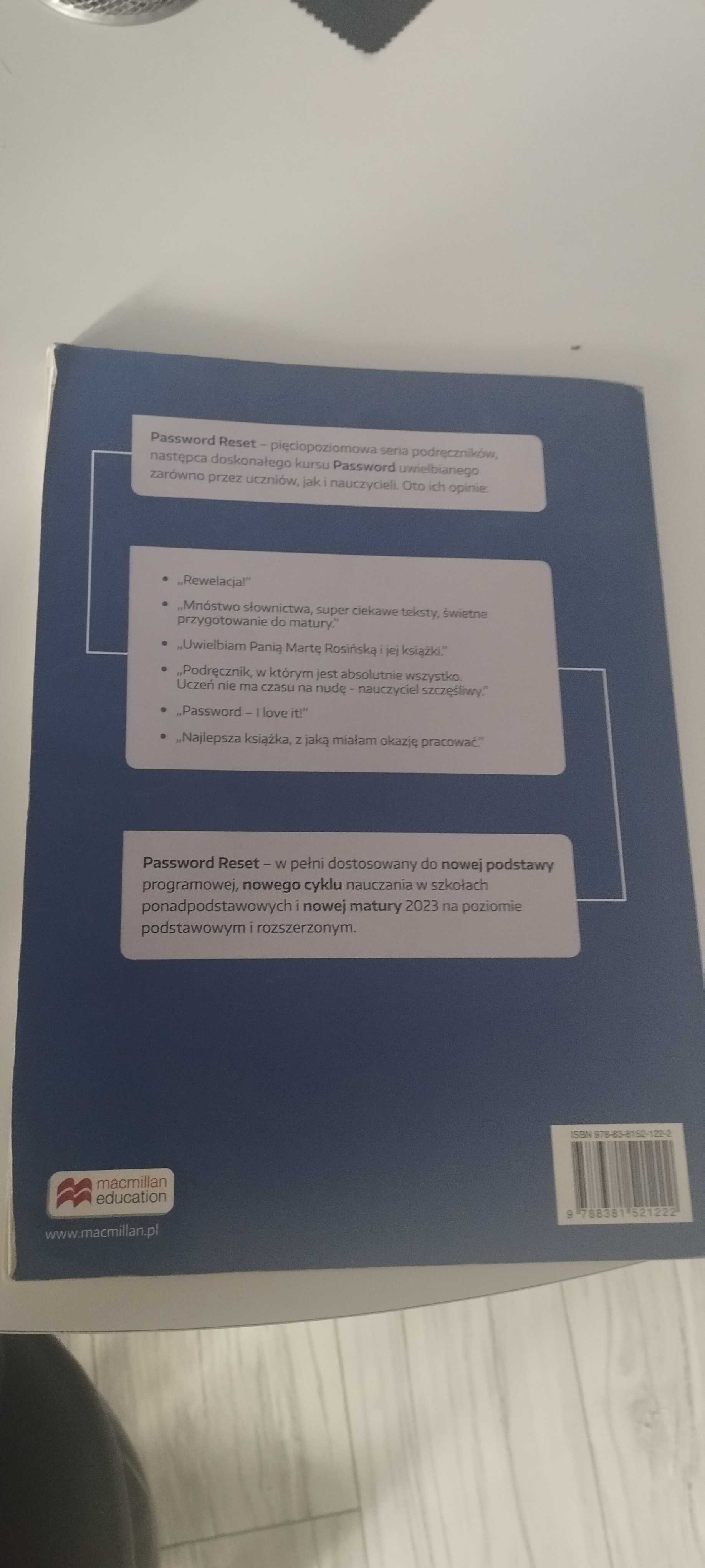 Password Reset B2+ podręcznik