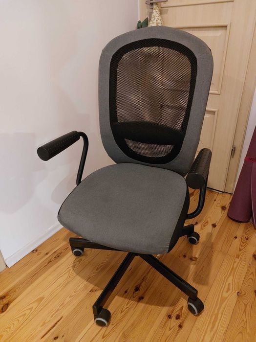 Fotel dla dziecka, nastolatka